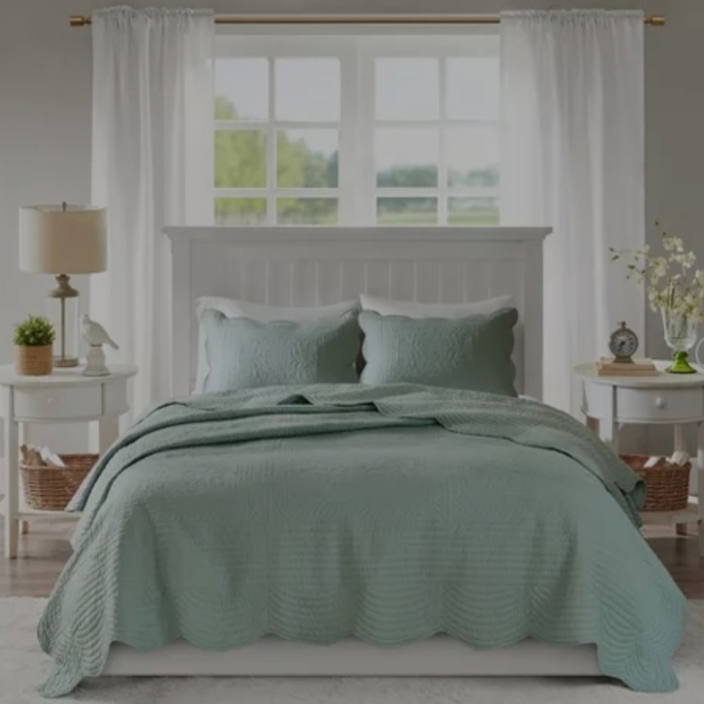 Madison Park 3pc King/Cali King Scalloped Edge Reversible Coverlet Green